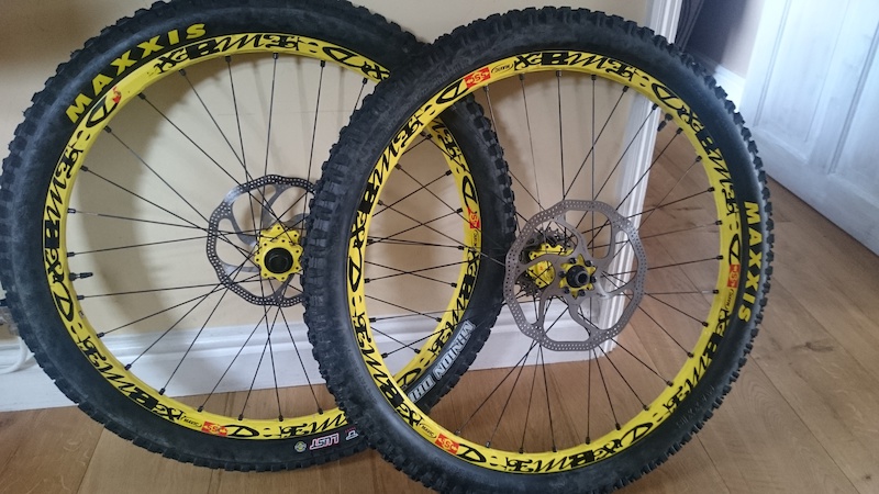 mavic deemax 26 wheelset