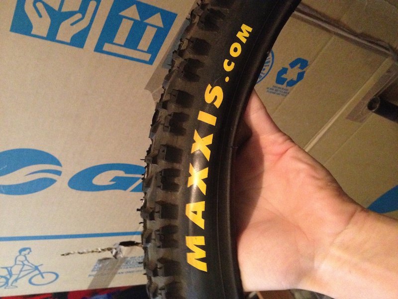 2014 Unused Maxxis High Roller 2.5 Supertacky