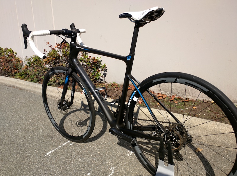 2015 Giant Defy Advanced 0 - Size M/L 