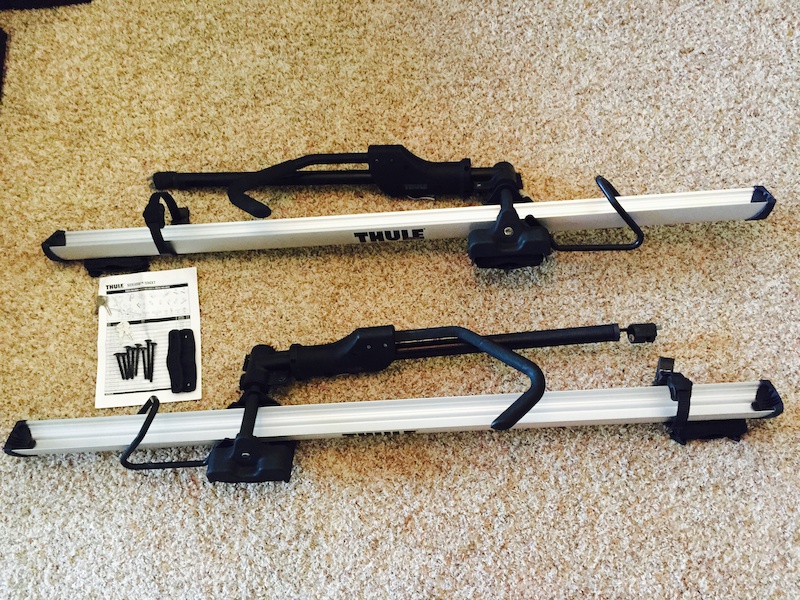 FS Thule Sidearm 594XT Roof Mounted Bike Rack (2) For Sale