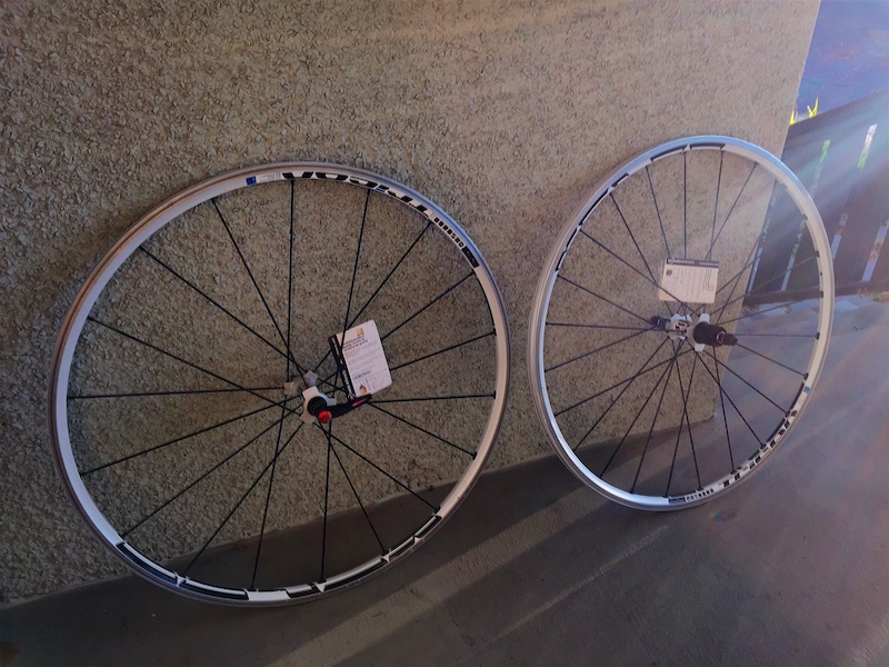 DT Swiss Tricon R1700 Wheel set For Sale