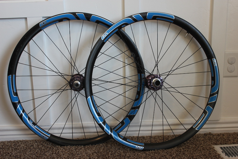 2013 ENVE AM Carbon Wheels BLUE Chris King For Sale