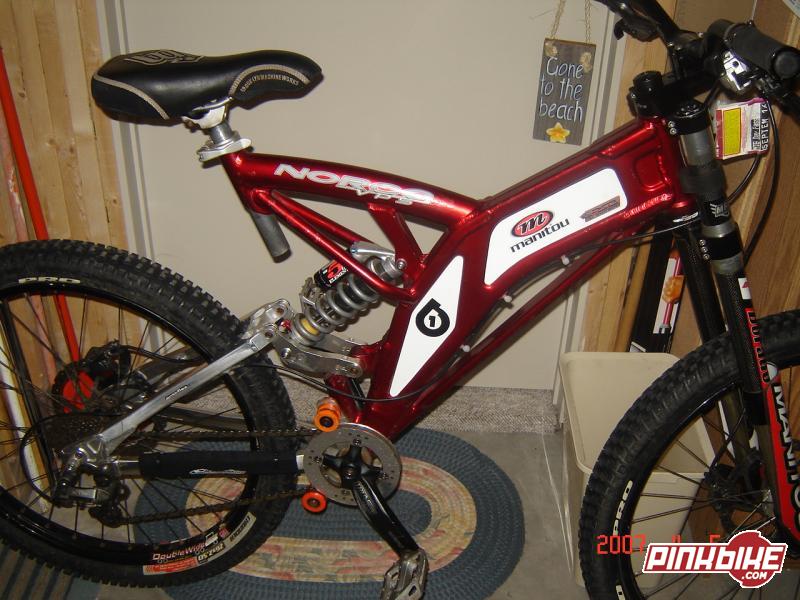 2001 Norco Team DH frame with Progressive 5th Element shock