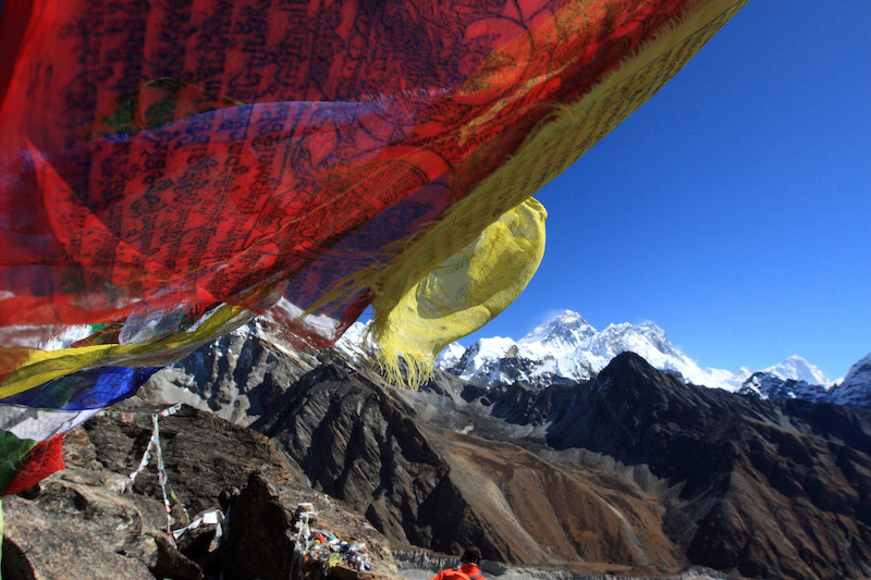 Prayer Flags with Everest and Makalu in the background