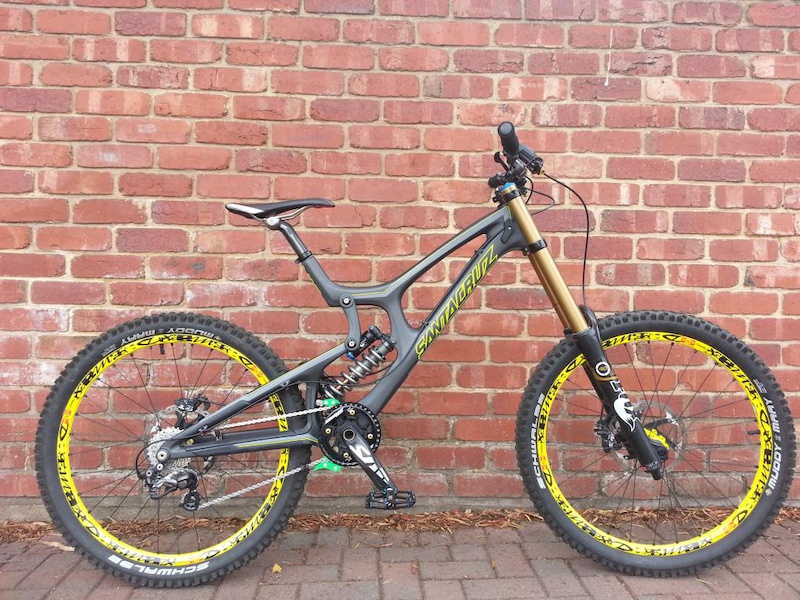 2014 Santa Cruz V10 Carbon Downhill Bike For Sale