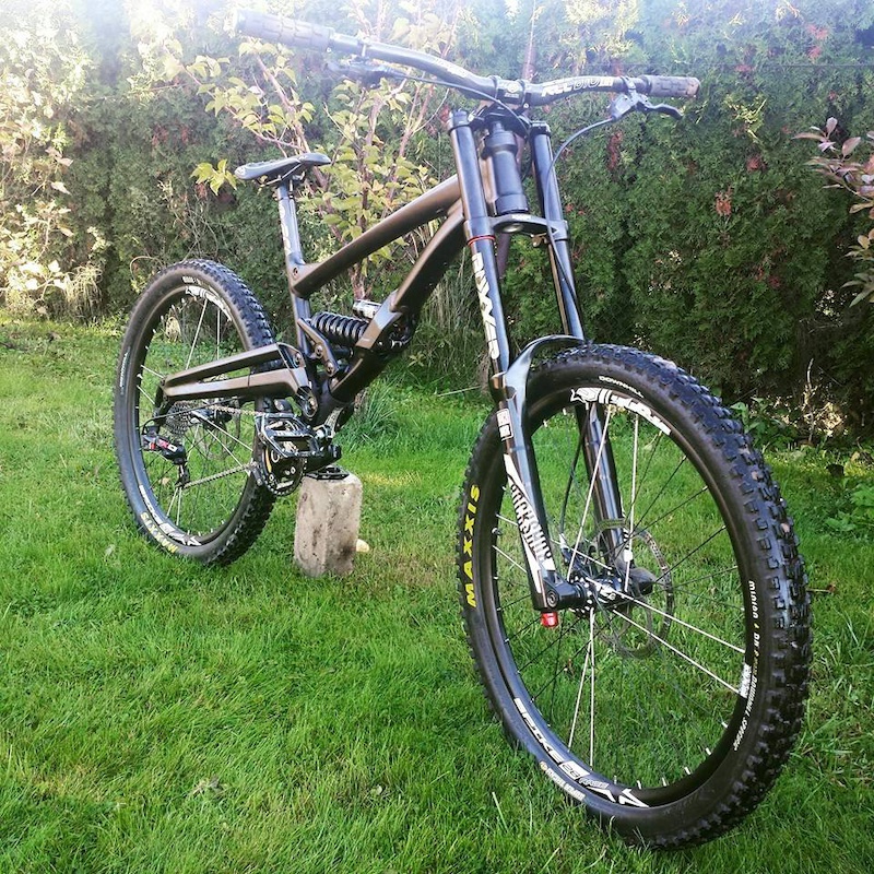 2012 Lapierre dh720 black For Sale