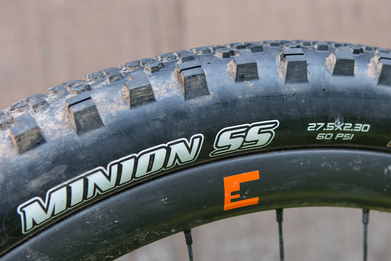 MAXXIS Minion SS 27.5 X 2.30 Mountain Bike Tire Tubeless Ready Clincher EXO 