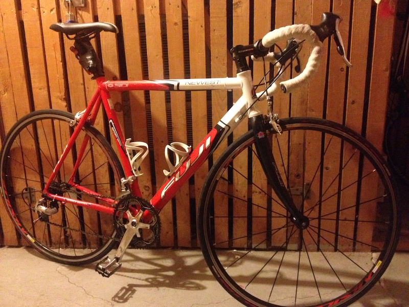 2005 Fuji Newest Road Bike For Sale