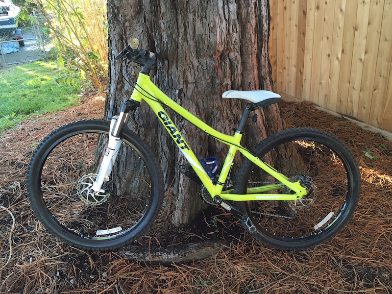 2010 GIANT YUKON WOMEN SPECIFIC XS FRAME For Sale