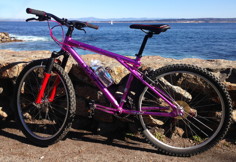 My first ride along the ocean trail in Monterey CA. I have everything adjust pretty well and it s time to enjoy.