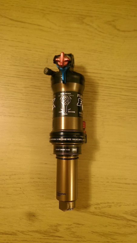 Specialized Stumpjumper FSR Rear shock.

Fox CTD Boost valve Factory series with AutoSag - Kashima coating