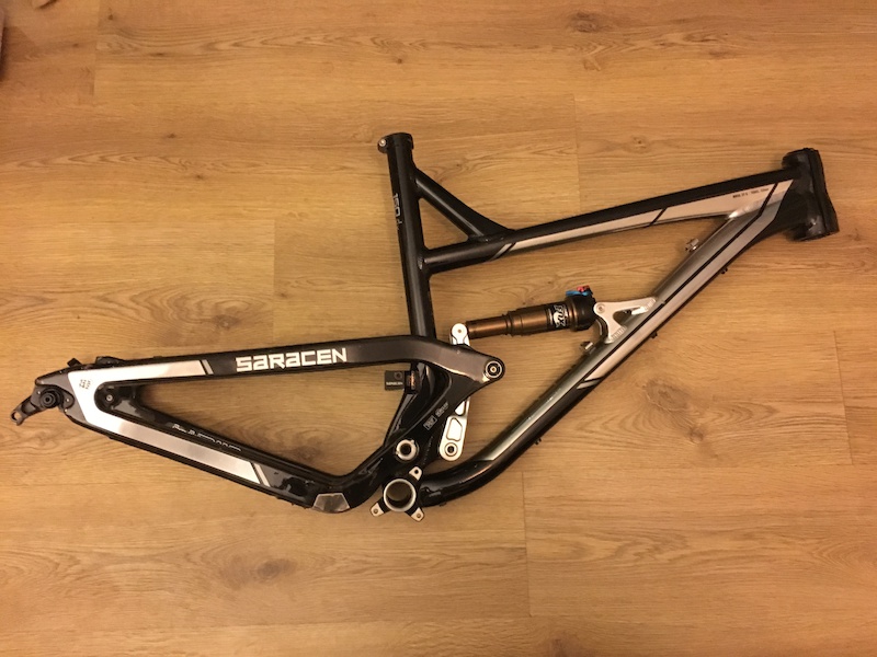 2015 Saracen Ariel 15X frameset size large For Sale