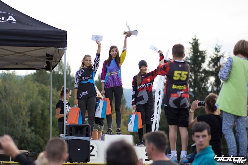 Winners at Downhill City Tour contest in girls category! 1. Anka Domagała 2. Laura Wojtas 3. Hanna Kurek //// photo by: Biotop Studio