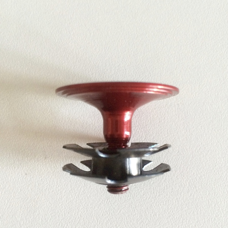 2015 ABSOLUTE BLACK  Top cap RED 4g - includes CK star-nut