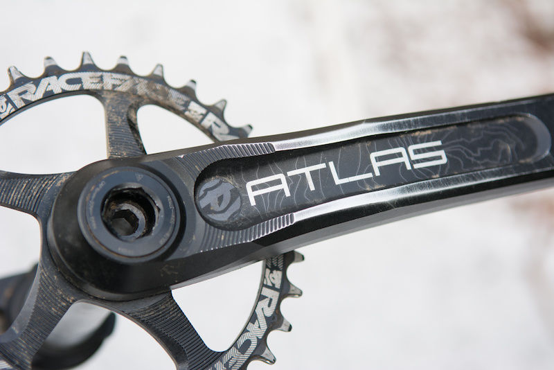 Atlas cranks store