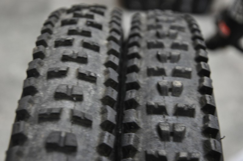 0 Pair of Maxxis High Roller