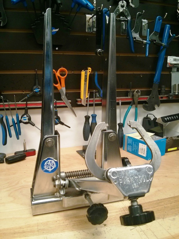 wheel truing without stand