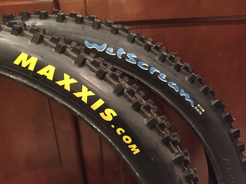 Maxxis wetscream tires