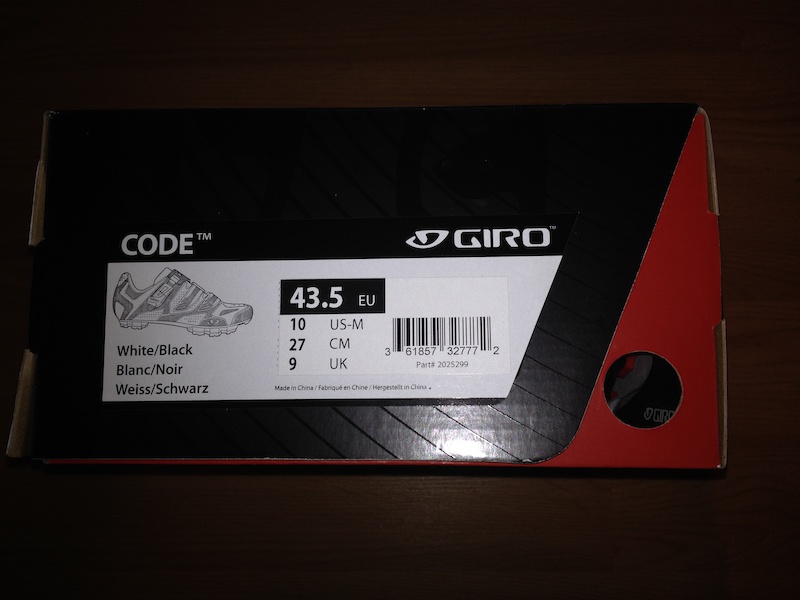 0 New, never worn Men's Giro Code mountain bike shoes