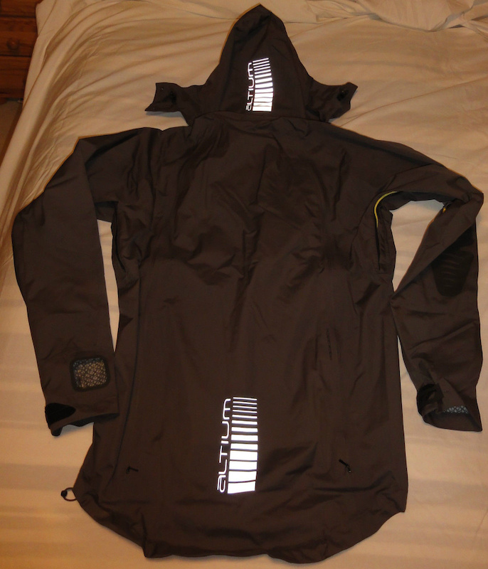2015 Mavic Stratos H2O Waterproof jacket UK Med Brand New