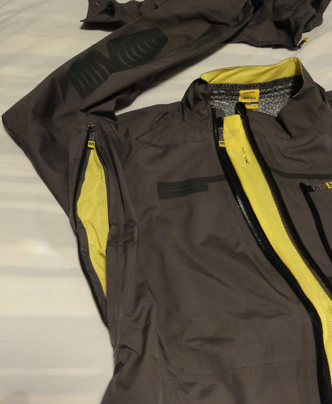 2015 Mavic Stratos H2O Waterproof jacket UK Med Brand New