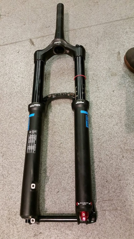 2014 RockShox Pike RCT3 160mm tapered 26