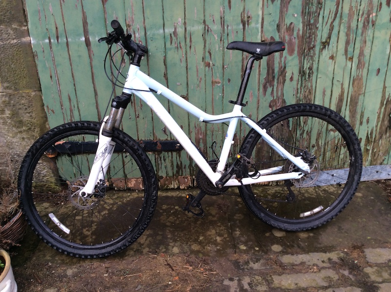 giant yukon blue book