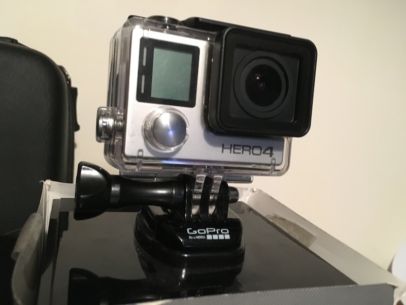 2015 GOPRO HERO 4 SILVER AS NEW WITH EXTRAS