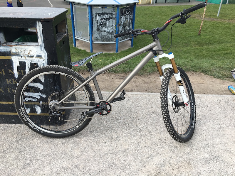 2011 Commencal Absolut Ti 4x DJ Atherton For Sale