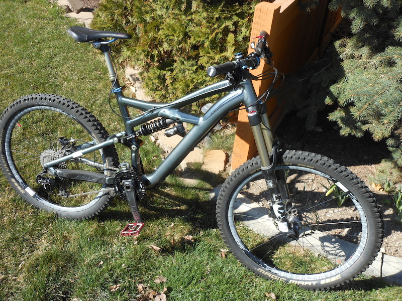 2011 specialized enduro