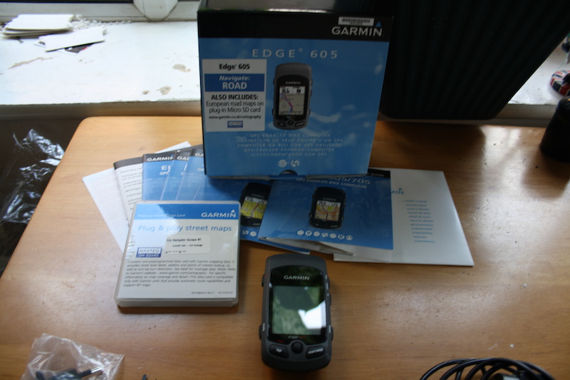 0 Garmin Edge 605 with box and accesories