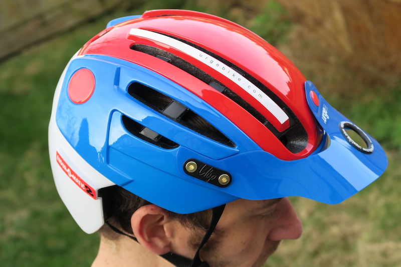 Eigenlijk Gemiddeld Boven hoofd en schouder Urge Enduro-O-Matic 2 Helmet - Review - Pinkbike