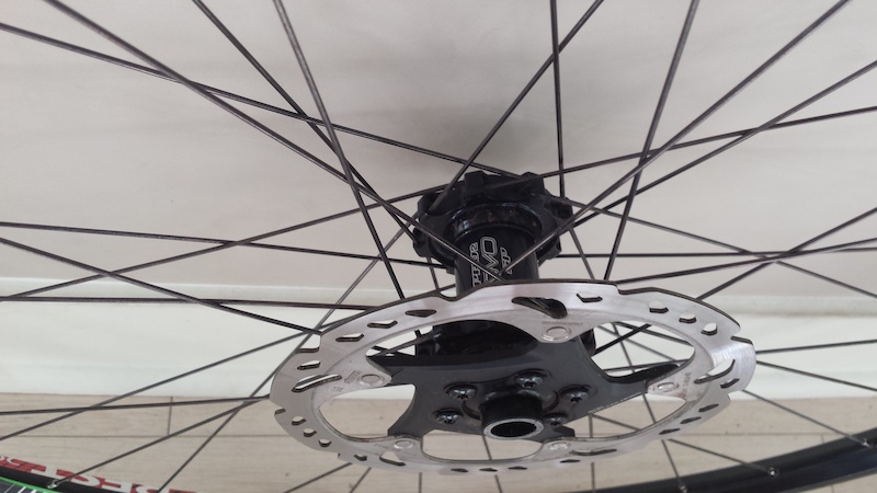 0 Stans Crest/Arch EX on Hope Pro 2 with Rotors/Tire 29