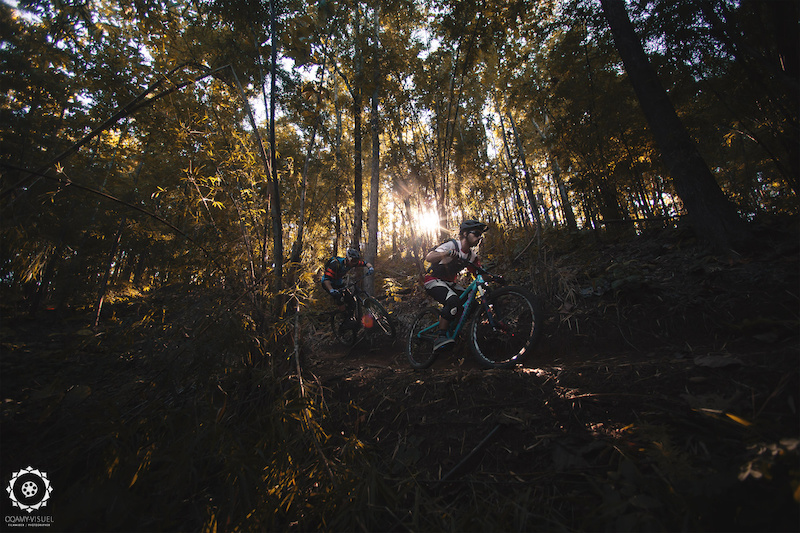 Max amp Maurin shredding every inches of the trail
