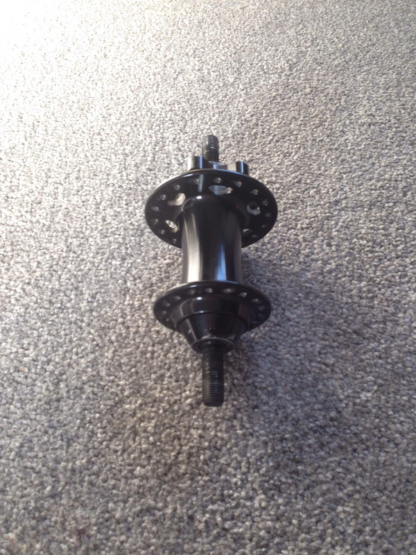 2012 Specialized front hub