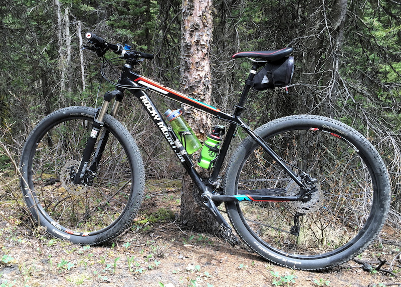 ロッキーマウンテン ROCKY MOUNTAIN TRAILHEAD 29 2015 Rocky Mountain - Bicycle Details - BicycleBlueBook.com