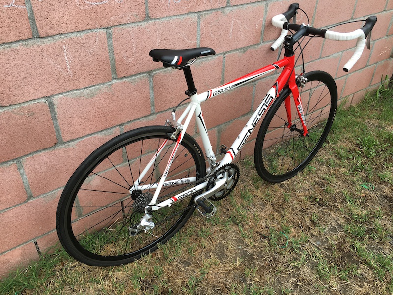 Genesis g500 road hot sale bike