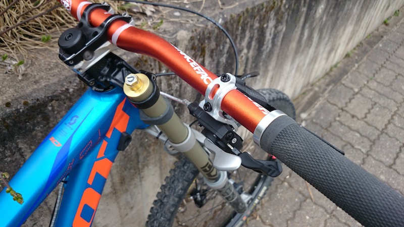 Magura mt5 7 with hope shifter clamp....not my picture. Taken from a German forum to show the combo works.