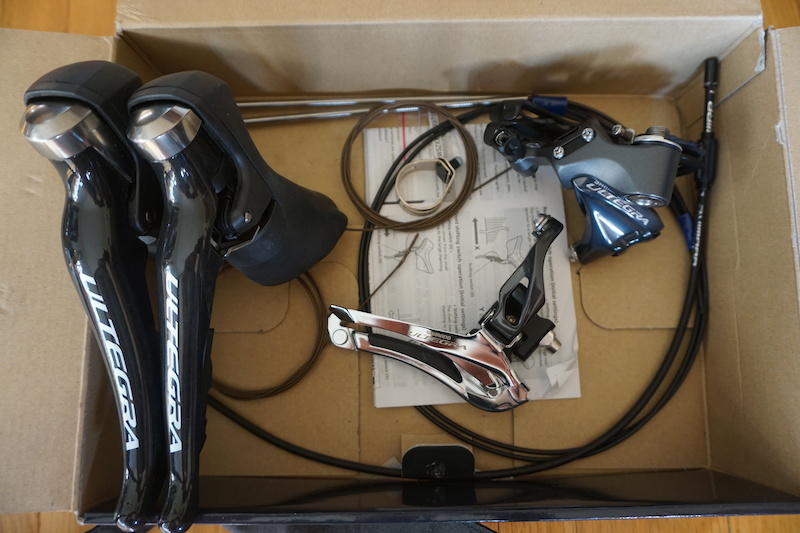 2014 Shimano Ultegra 6800 11 speed shifters and derailers