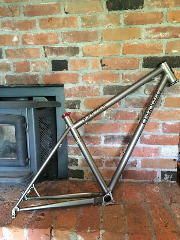 2012 Chromag Surface Frame M/L with Chris King headset