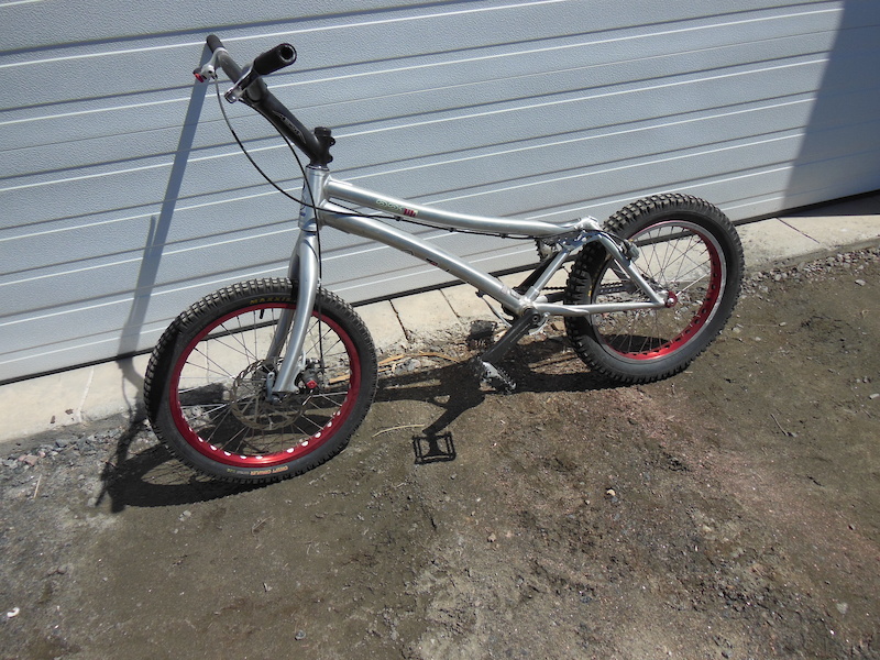 monty 219 trials bike