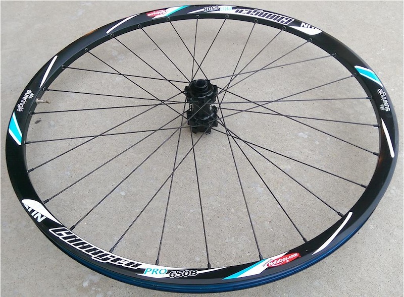 2013 Sun Charger Pro front wheel 650 B 15mm 135x12