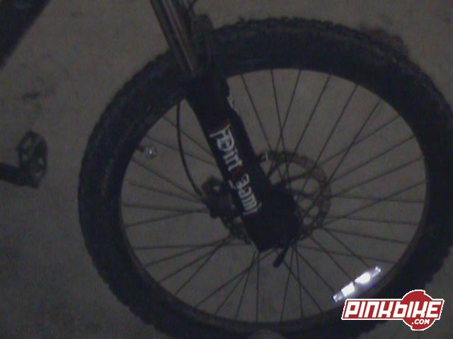 Front Alex rim 26'' with hayes hydro brake and 2005 dirt jams