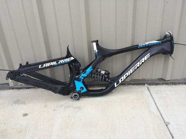 2015 lapierre DH team frame LARGE 27.5 and vivid coil