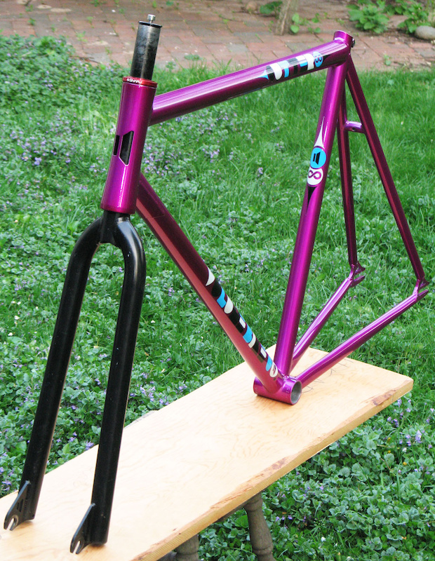 2013 Volume Cutter V5, 56cm Frame &amp; Fu Manchu Fork