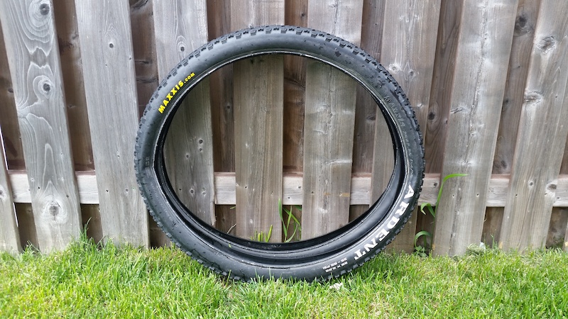 0 Maxxis Ardent 26x2.25