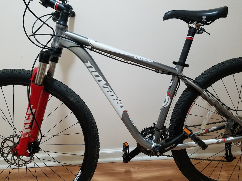 novara matador 29er mountain bike