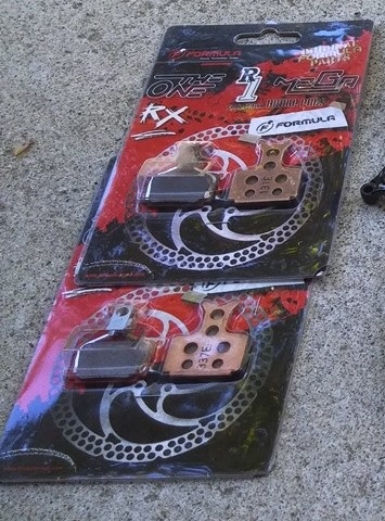 formula r1 brake pads