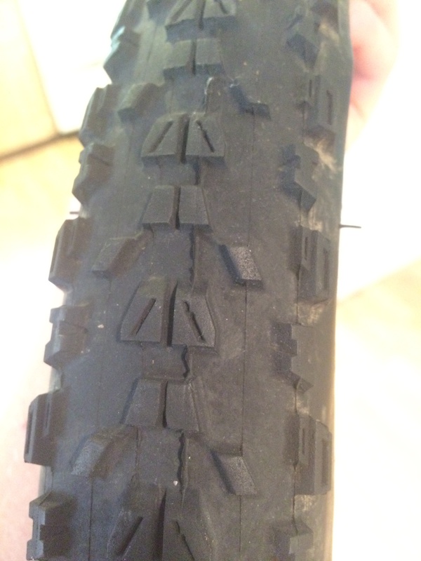 0 Maxxis Ardent/Bontrager FR4