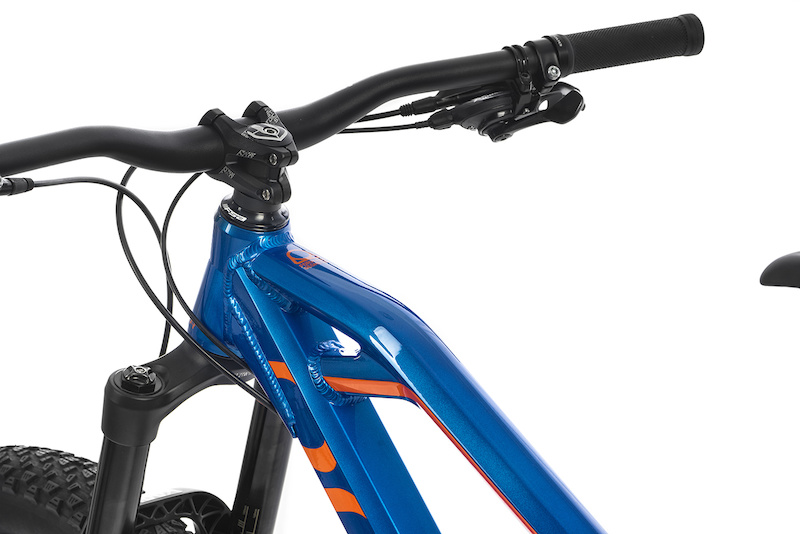 2016 Mondraker Vantage R+ 27.5+ Complete Bike - Medium 17 2016 Mondraker Vantage R+ 27.5+ Complete Bike - Medium 17